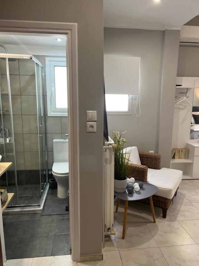 Living Near Acropolis By Sylvia Staikou At Nikis Str Apartment